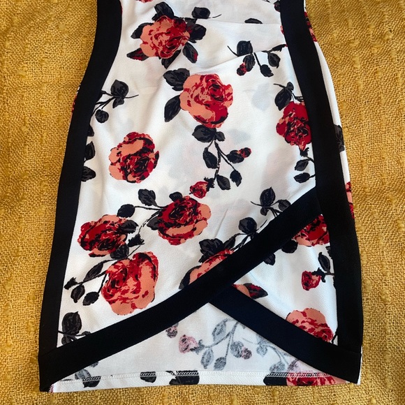 Floral Crave fame Dress - Picture 4 of 6